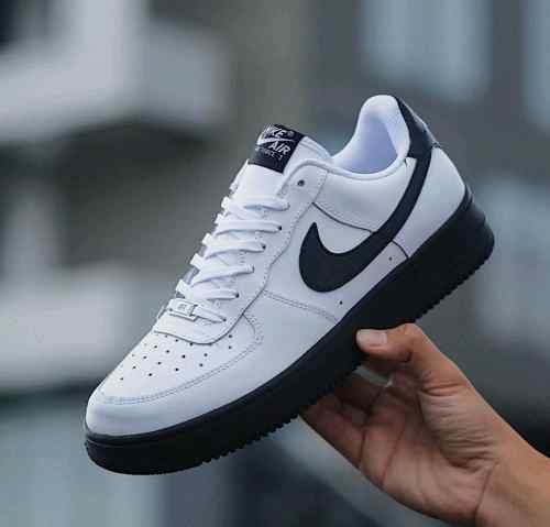 Nikee AirForce 1 Low WHITE BLACK SOLE