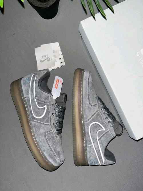Nikee AIRFORCE 1 LOW REIGNING CHAMP REFLECTIVE