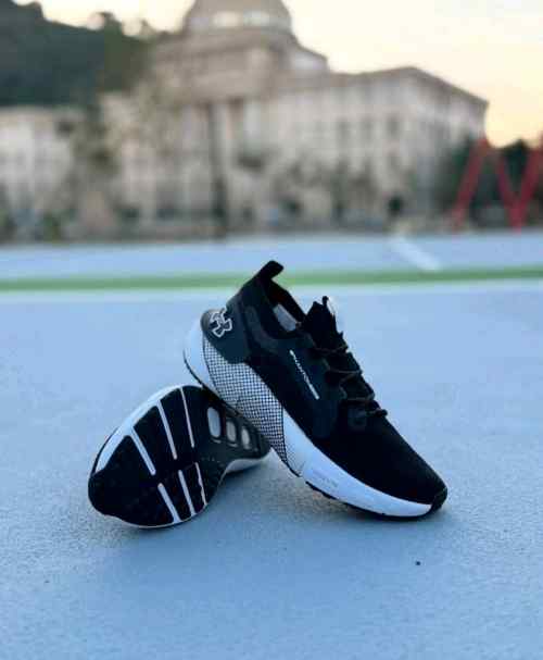 Underr armour HOVR phantom 3 se