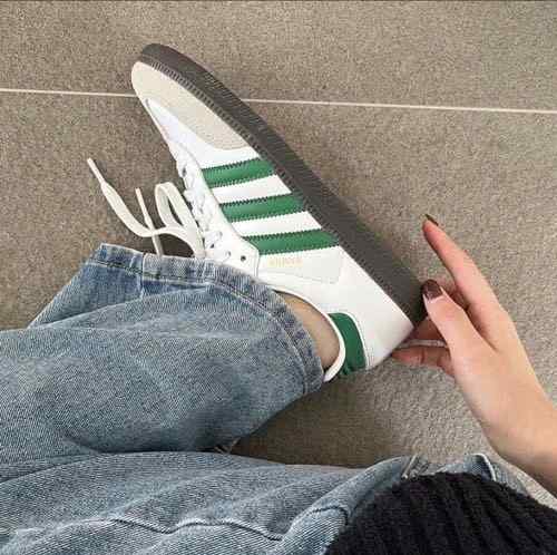 Adidass Samba White Green for her fix