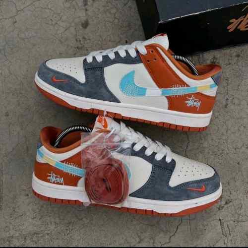 Nik e SB Dunk Low C Stussy Grey Orange