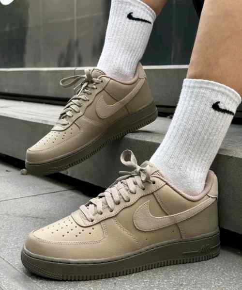 NIKEE AIRFORCE 1 LOW KHAKI OLIVE