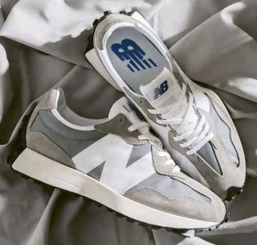 new balancee 327 GREY WHITE