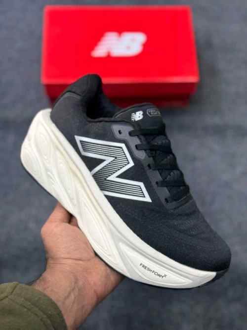new balancee Fresh Foam x More Evoz V5 Black White