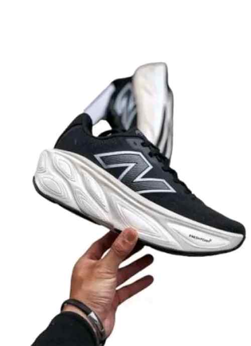 new balancee Fresh Foam x More Evoz V5 Black White