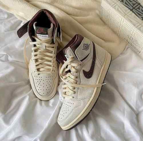 NIKEE AIR JORDAN 1 RETRO HIGH OG A MA MANIERE SEMI UA