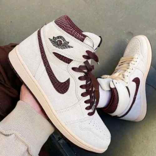 NIKEE AIR JORDAN 1 RETRO HIGH OG A MA MANIERE SEMI UA