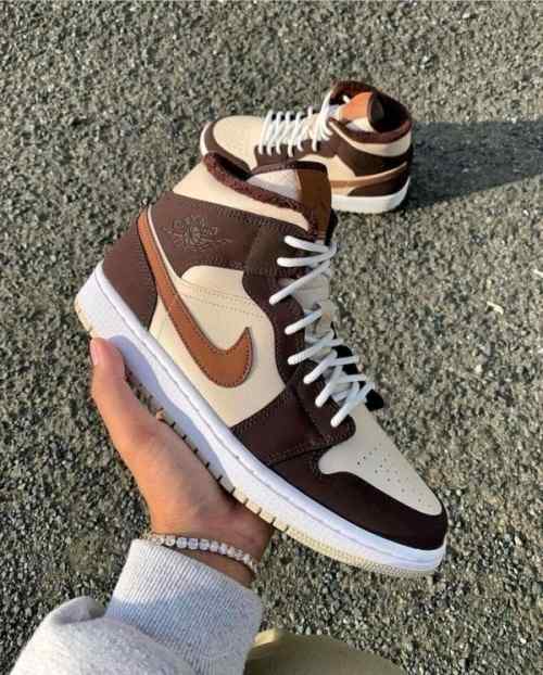 Jordan Retro 1 Mid Brown Basalt Oatmeal Mocha