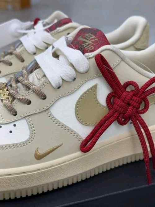 nikee airforce 1 low year of the snake for her