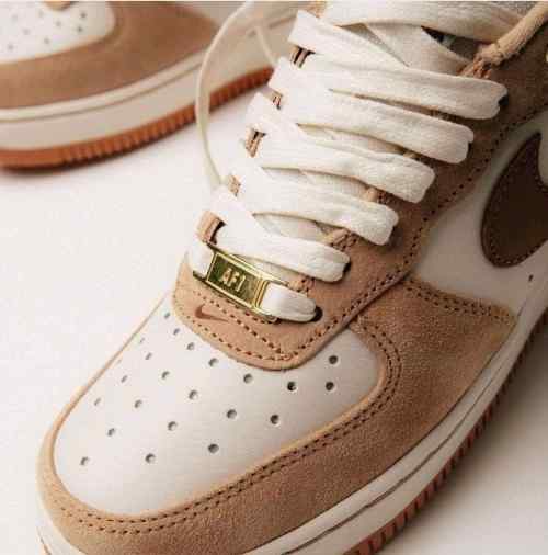 Nikee Airforce 1 vachetta tan suede quality
