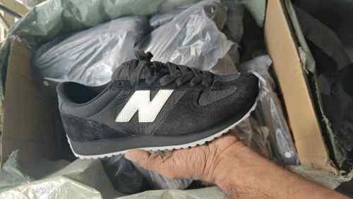 New Balancee 471 Black White