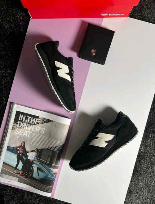 New Balancee 471 Black White