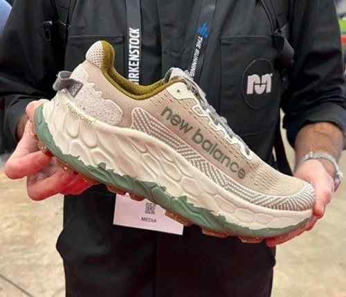 New Balancee Fresh Foam x Trail More V3 Beige