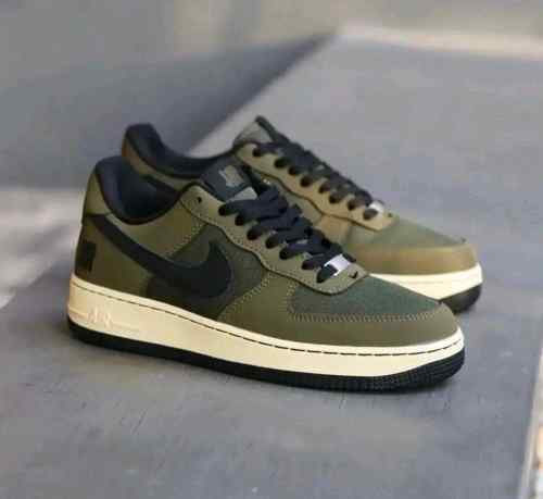 NIKEE AIRFORCE 1 UNDEFEATED BALLISTIC