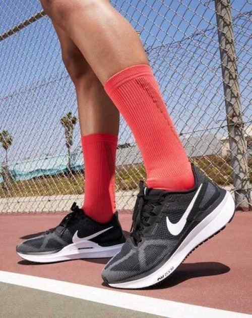 nikee air zoom structure 25 black