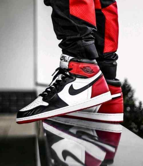 jordan retro 1 high black toe semi ua