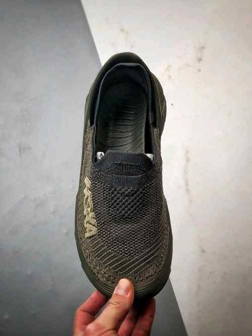 Hoka Restore TC Dark Olive Green