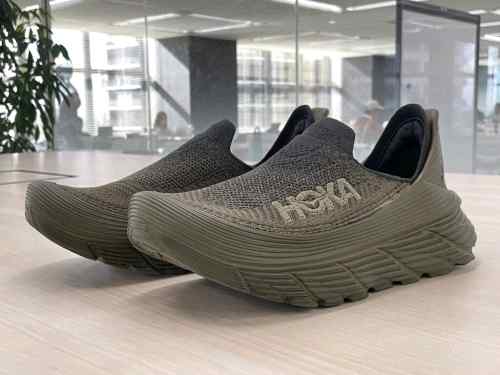 Hoka Restore TC Dark Olive Green
