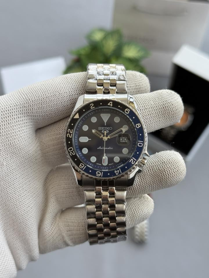 Seiko 5 Sports Premium Blue w353