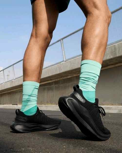 Nikee zoom React X Infinity Run 4 all Black