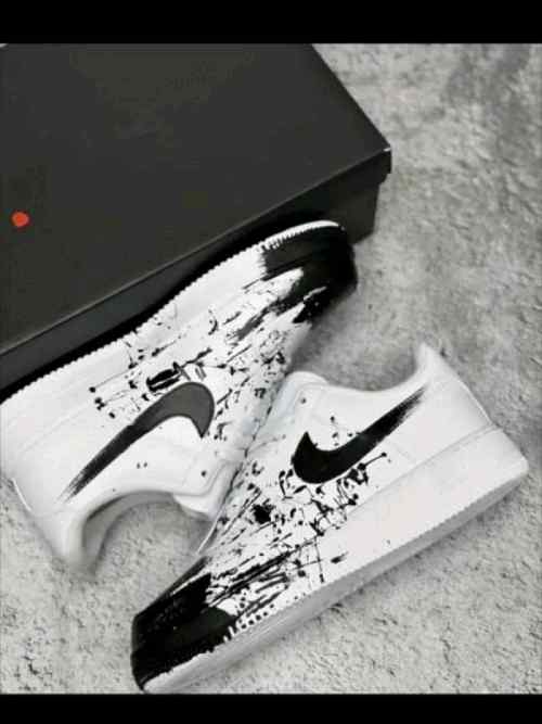 Nikee Airforce 1 Black paint custom