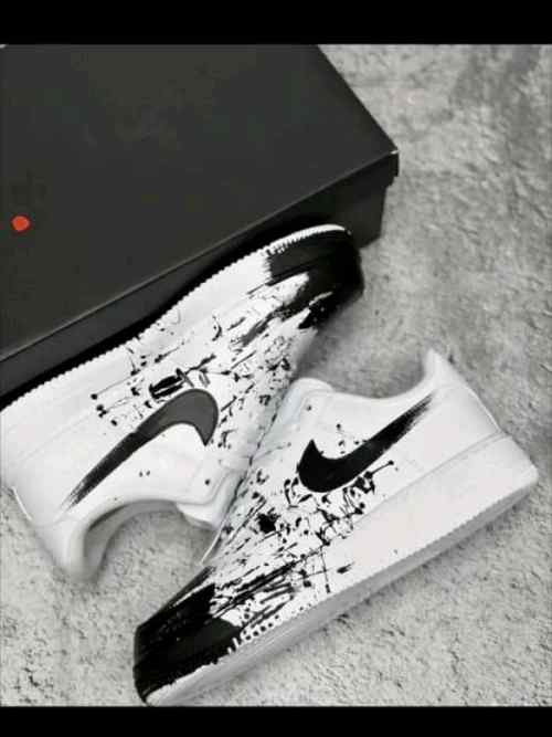 Nikee Airforce 1 Black paint custom