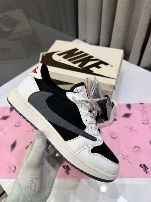 Nikee air jordan retro 1 low travis scott x panda Semi Ua