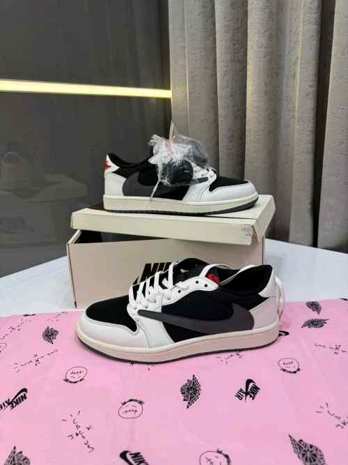 Nikee air jordan retro 1 low travis scott x panda Semi Ua