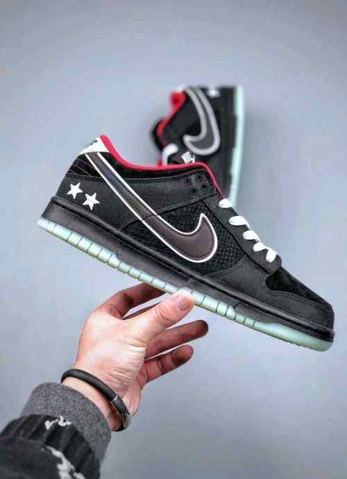 nikee sb dunk low x league of legends