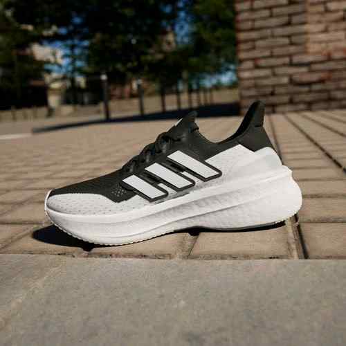 Adidass UltraBoost 5 Running Black White