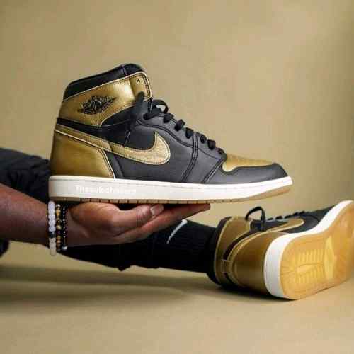 nikee air jordan 1 retro high og BLACK GOLD