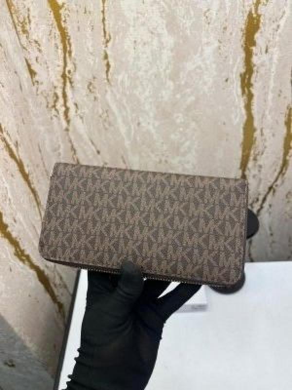MICHAEL KOR_S PREMIUM LONG WALLET WITH OG BOX 60017 (COFFEE)