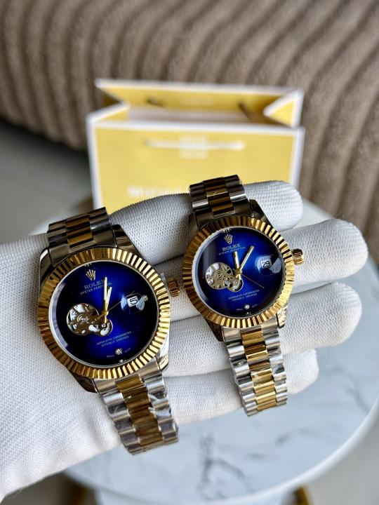 Role_x Oyster Date Couple