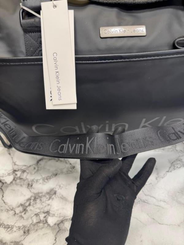 Calvin_Klein Black Travel Duffle Bag with Front Zip Pocket & Logo Detail (Z0610-Black)