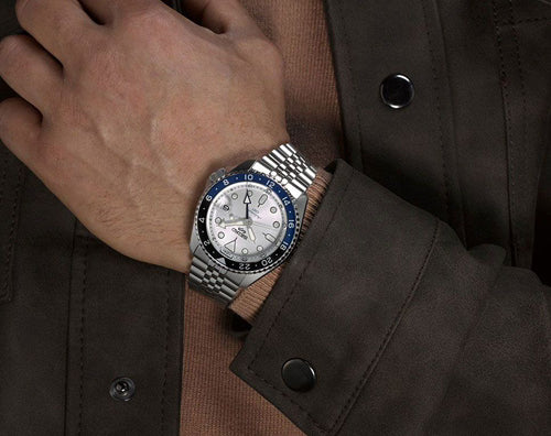 SEIKO SPORT WHITE DIAL OG LOCK