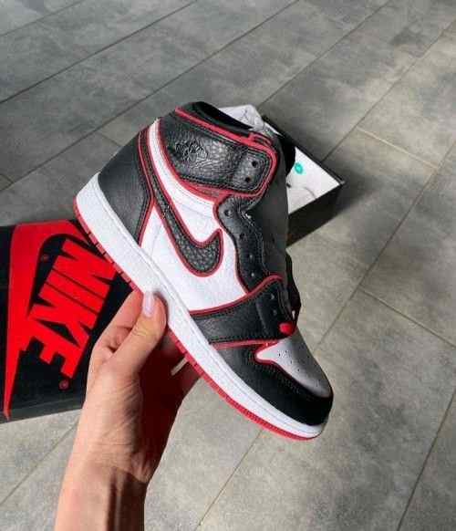 Nikee Air jordan Retro 1 Bloodline Semi UA