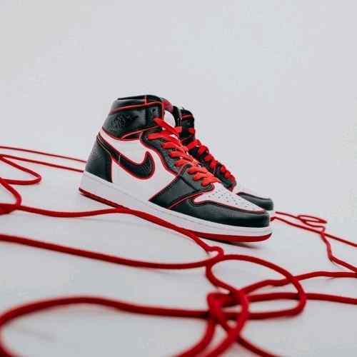 Nikee Air jordan Retro 1 Bloodline Semi UA