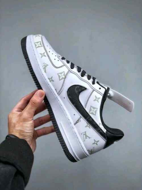 Louiss Vuitton X Nik e AirForce 1 Denim Black