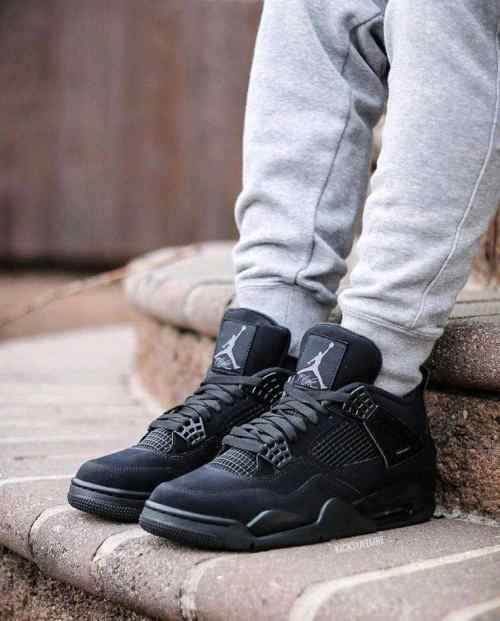Jordan Retro 4 Black Cat Semi UA