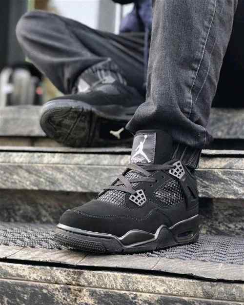 Jordan Retro 4 Black Cat Semi UA