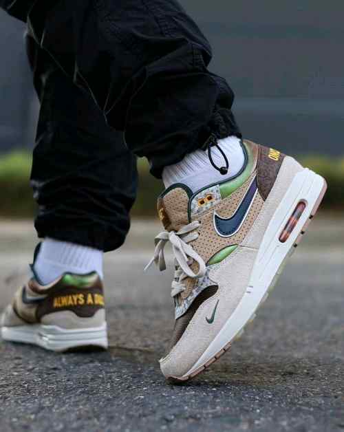 Nikee AirMax 1 University Of Oregon same box
