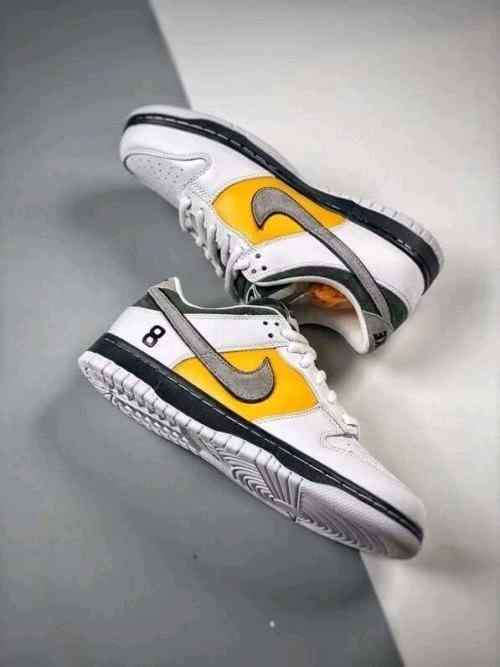 otomo katsuhiro x sb dunk low pro kobe sale
