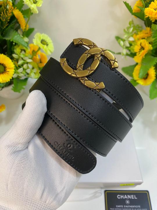 CHANE_L PREMIUM LADIES BELT WID OG BOX ETC 292