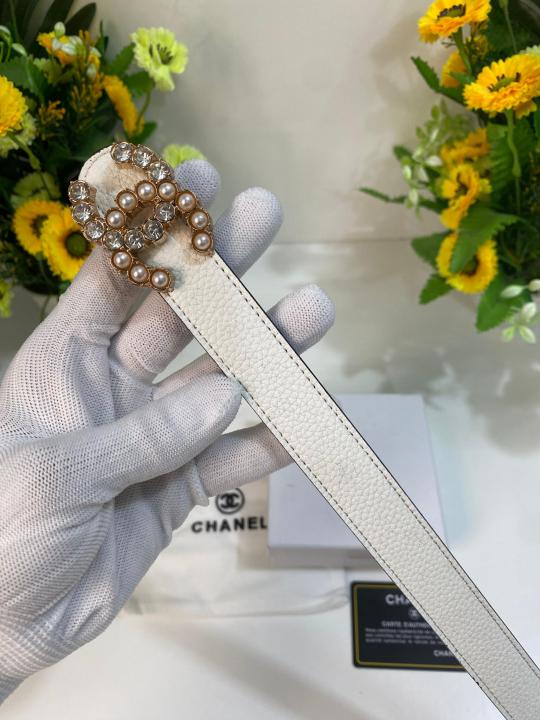 CHANE_L PREMIUM LADIES BELT WID OG BOX ETC 293