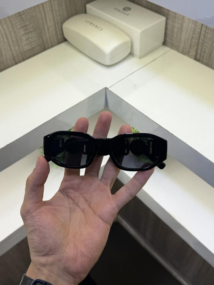 Versac e Medusa 5999 Store Article Sunglass