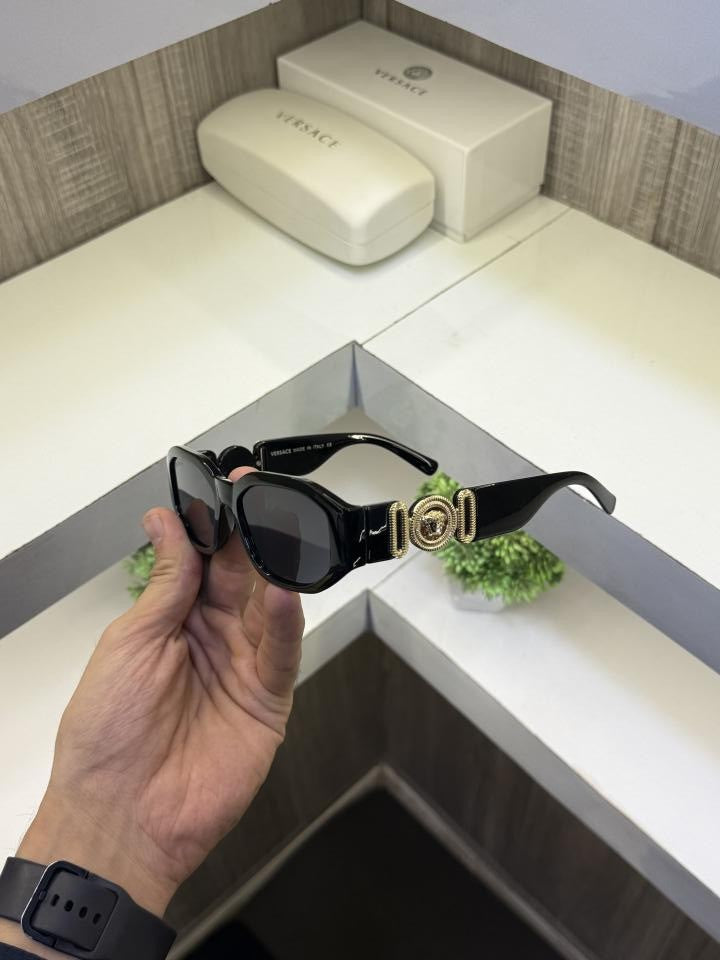 Versac e Medusa 5999 Store Article Sunglass