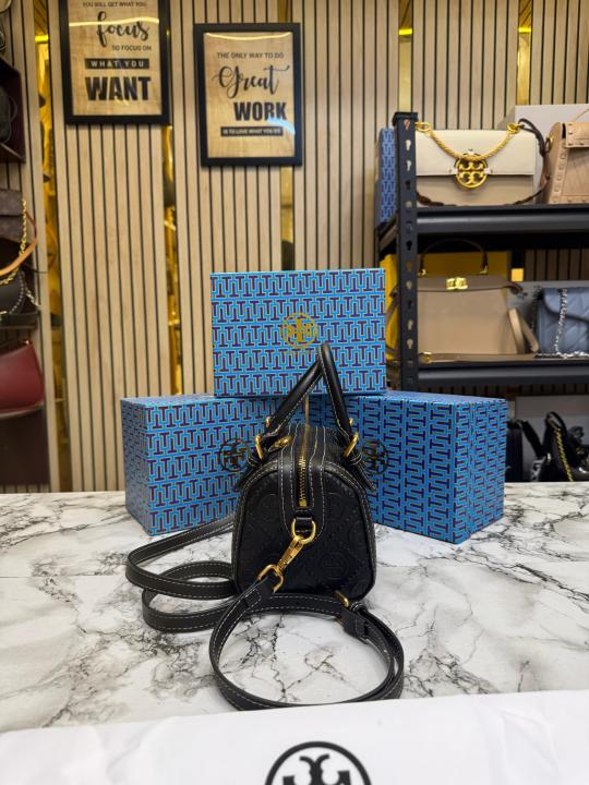 Tory_Burch T Monogram Petite Barrel Bag With Box And Dust Bag (T928-Black)