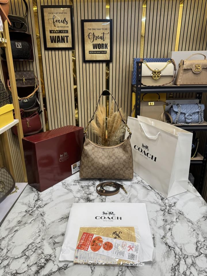 Coac_h Signature Chain Hobo Shoulder Bag With Box And Dust Bag Including Carry Bag (8086) (Apricot)