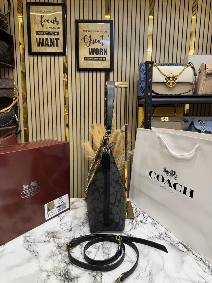 Coac_h Signature Chain Hobo Shoulder Bag With Box And Dust Bag Including Carry Bag (8086) (Black)