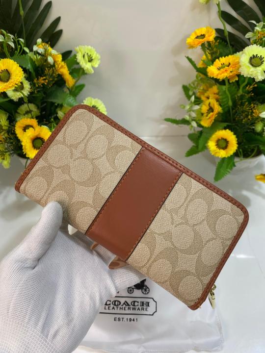 COAC_H  LADIES LONG WALLET WID OG BOX ETC 401